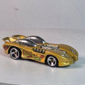 Vintage 1997 Hot Wheels Stingray III Gold "Attack Of The Killer Flies"
